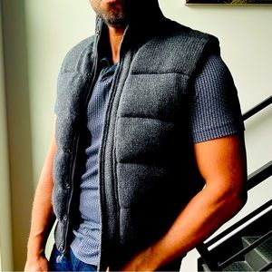 MICHAEL KORS CASHMERE CHARCOAL VEST - New With Tags Size Large